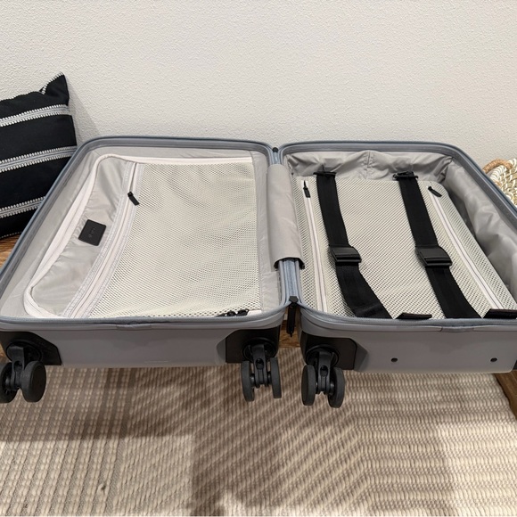 Monos Carry-On Pro - Picture 7 of 8